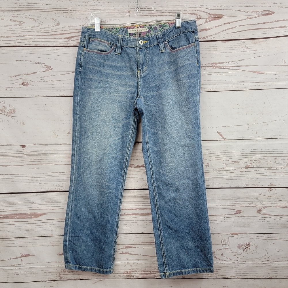 Tommy Hilfiger mid rise straight leg ankle crop boyfriend jeans w/ yellow stitch